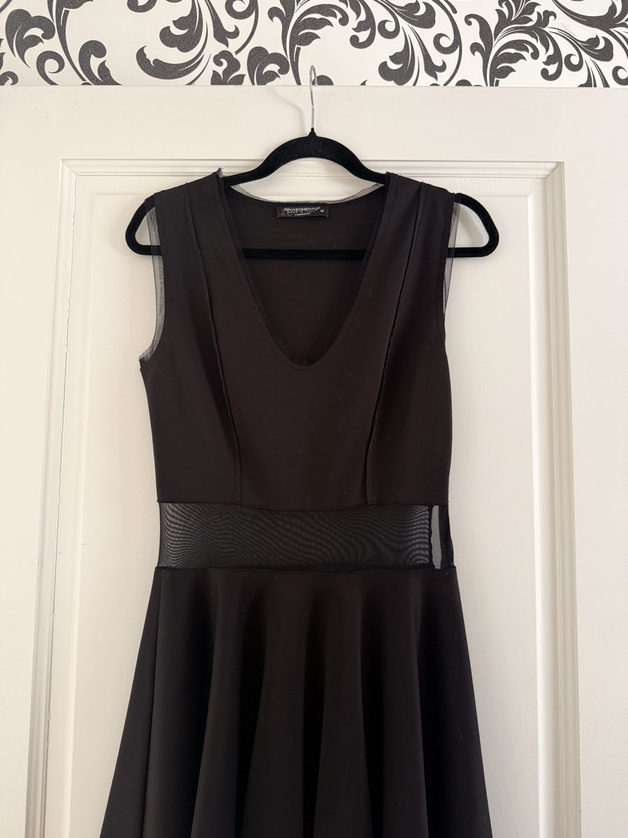 Vestiti: Elegant Black Dress – Usato da Corsier-sur-Vevey venduto da Kristina.Nova 2
