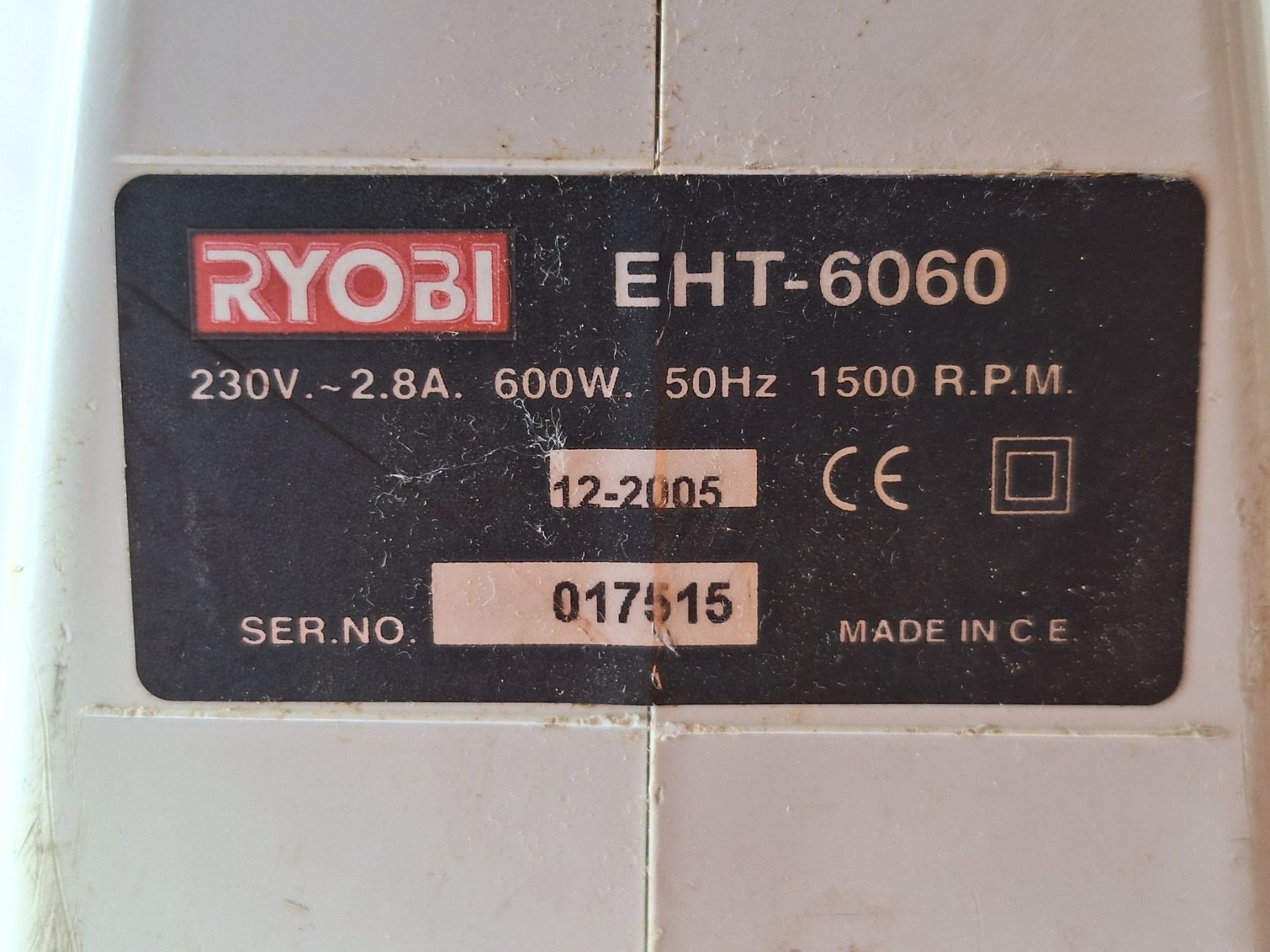 Ryobi Tutti gli attrezzi: HECKENSCHERE ELEKT. 60 CM KLINGE – Usato da Huttwil venduto da Kunterbuntli 7