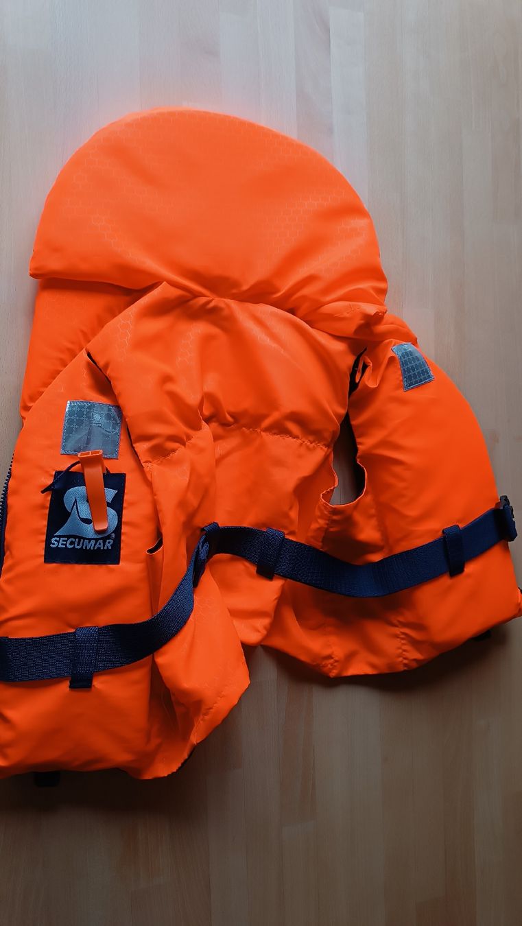 Secumar Gilets de sauvetage: Schwimmweste SECUMAR Bravo 100 – Neuf (Voir description) à Reichenbach i. K. par staldi101