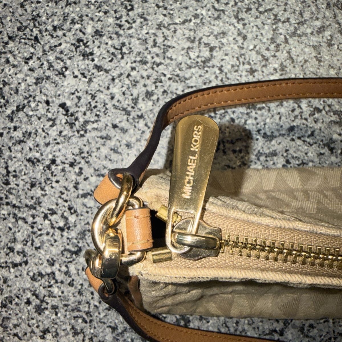 Michael Kors Taschen für Damen: Michael Kors clutch bag monogram beige leather – Gebraucht aus Basel von aaegh 9