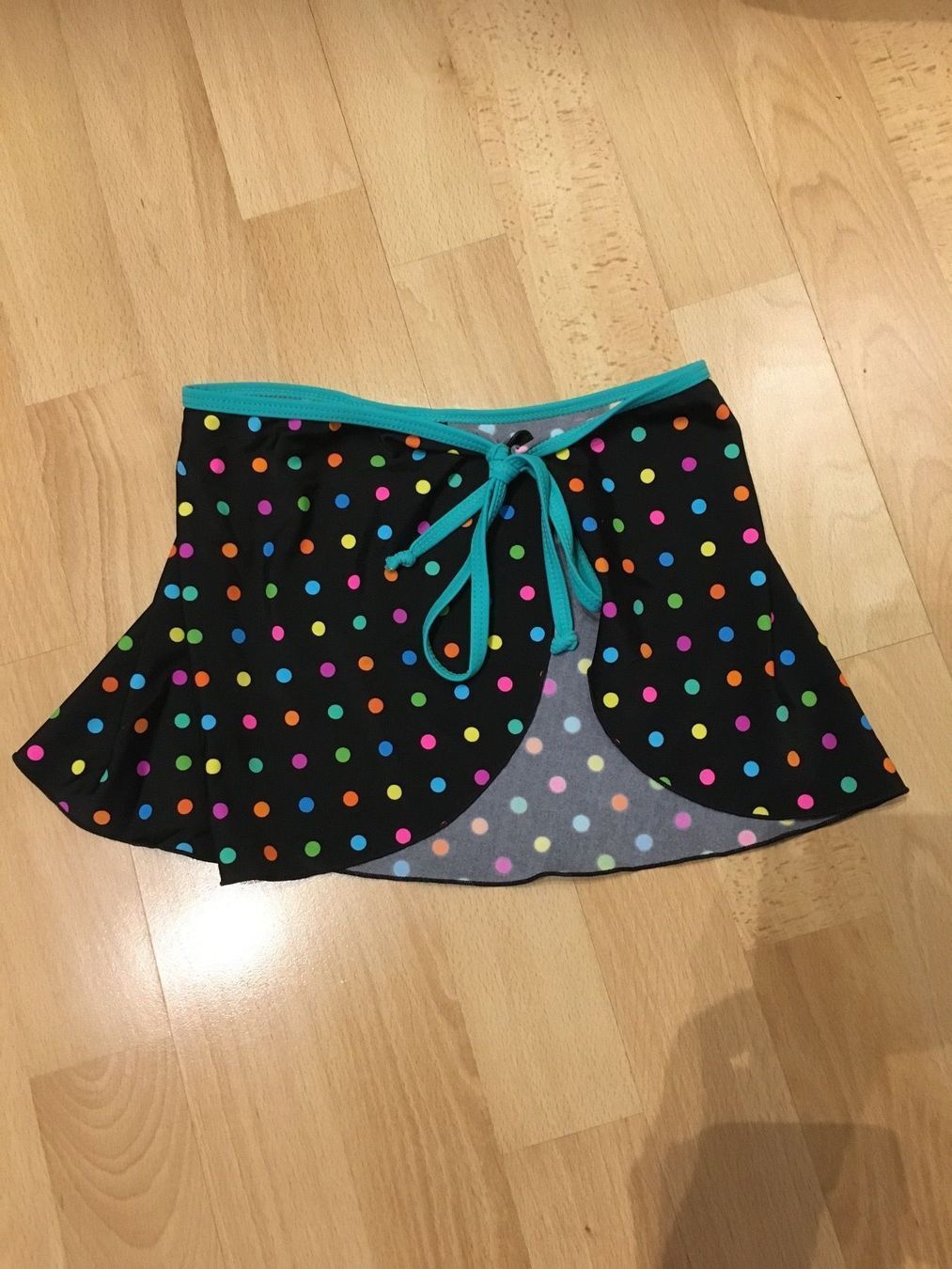 Costumi da bagno & Bikini: Badewickel- Röckli Gr. 128 – Usato da Uetendorf venduto da Gar_9pvy