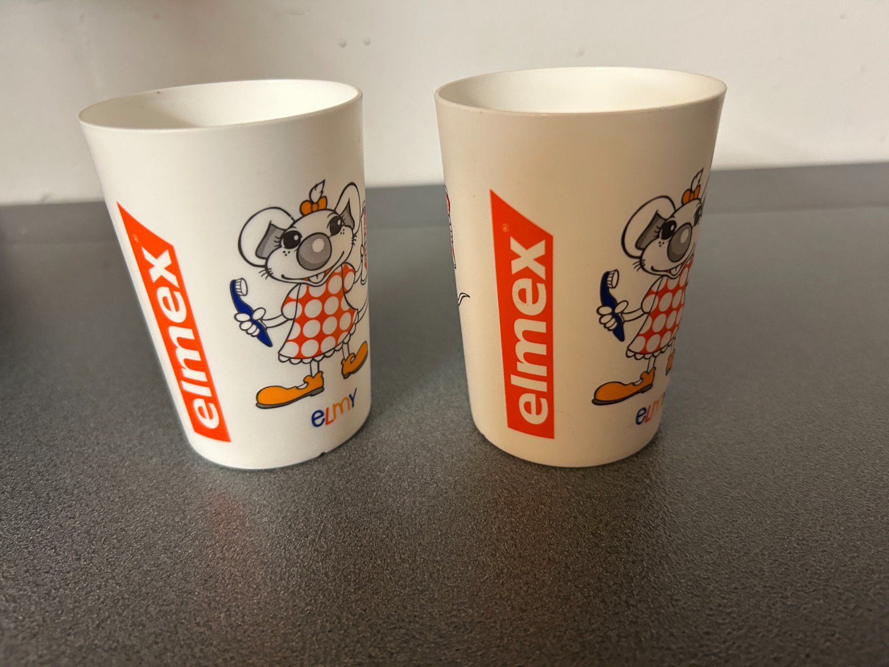 Elmex Cura dei denti: 2x Elmex Kinder-Zahnputzbecher (gobelets) – Usato da Küsnacht ZH venduto da filo_fila8700