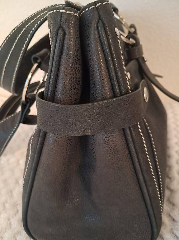 Taschen für Damen: Chiaroscuro-Tasche aus italienischem Leder  – Gebraucht aus Basel von len_t965 2