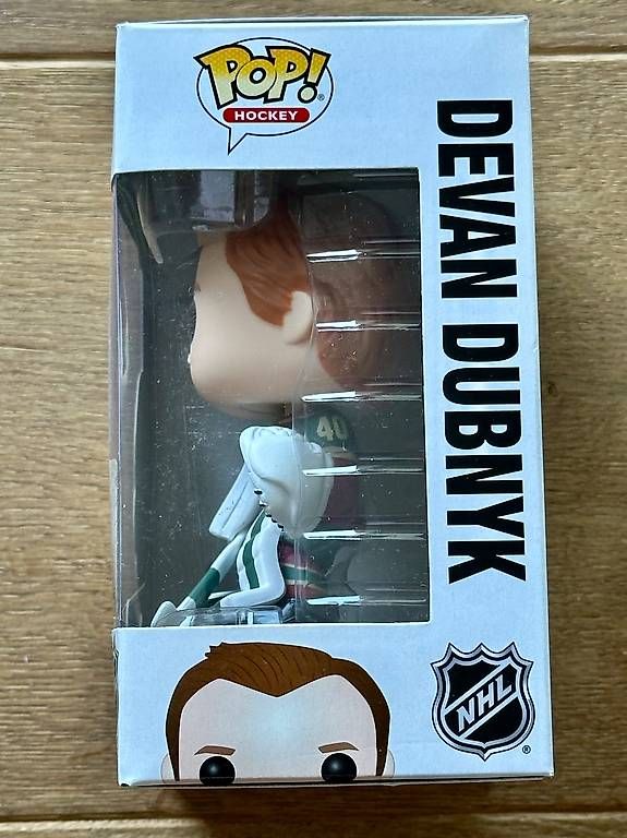 Funko Statuette: Funko Pop! NHL: 19 Devan Dubnyk - Minnesota Wild – Nuovo (secondo la descrizione) da Flurlingen venduto da beat76zrh 1