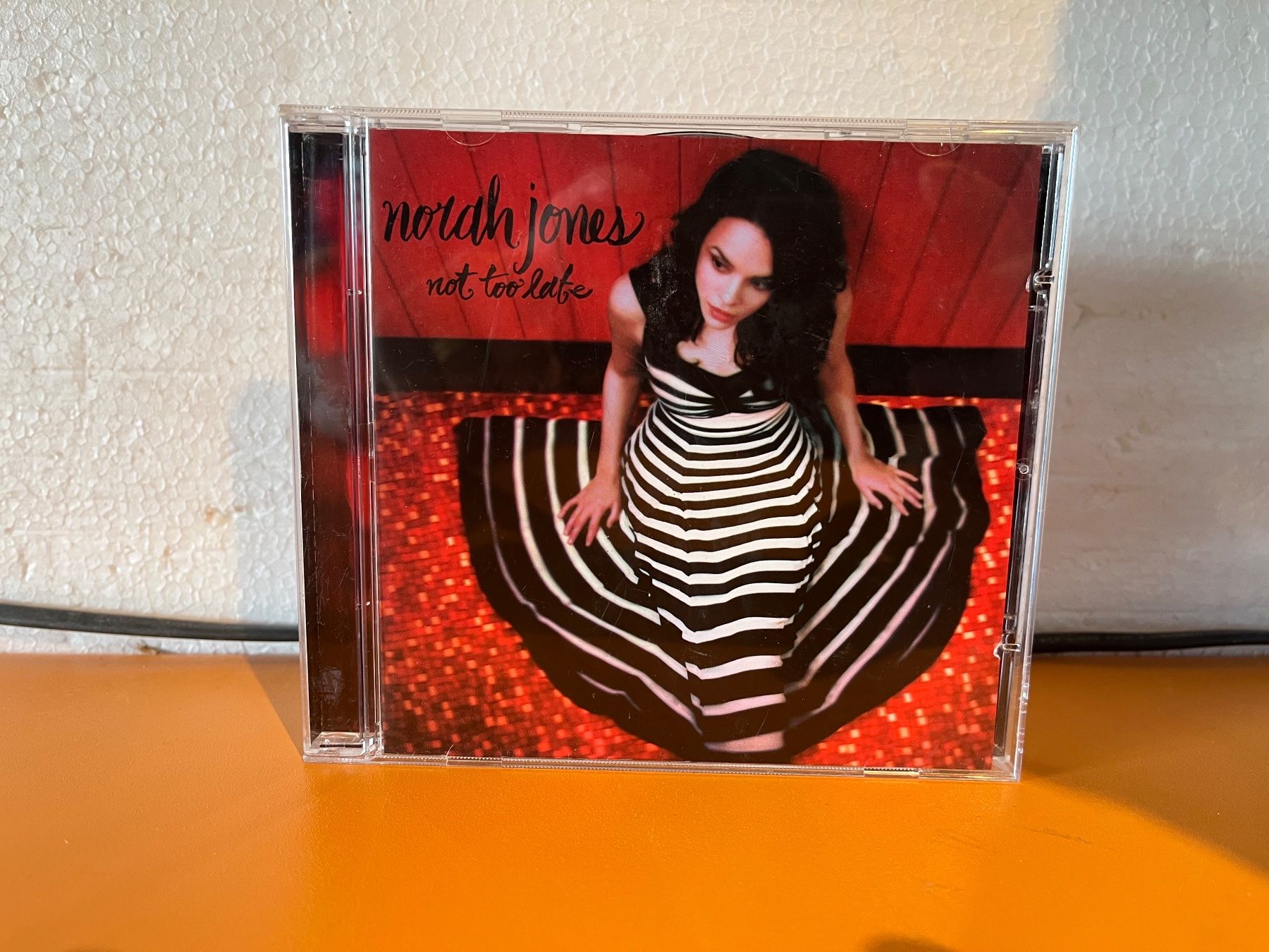 CD: Norah Jones - Not Too Late - HH22B – Usato da Küsnacht ZH venduto da swisssales.net