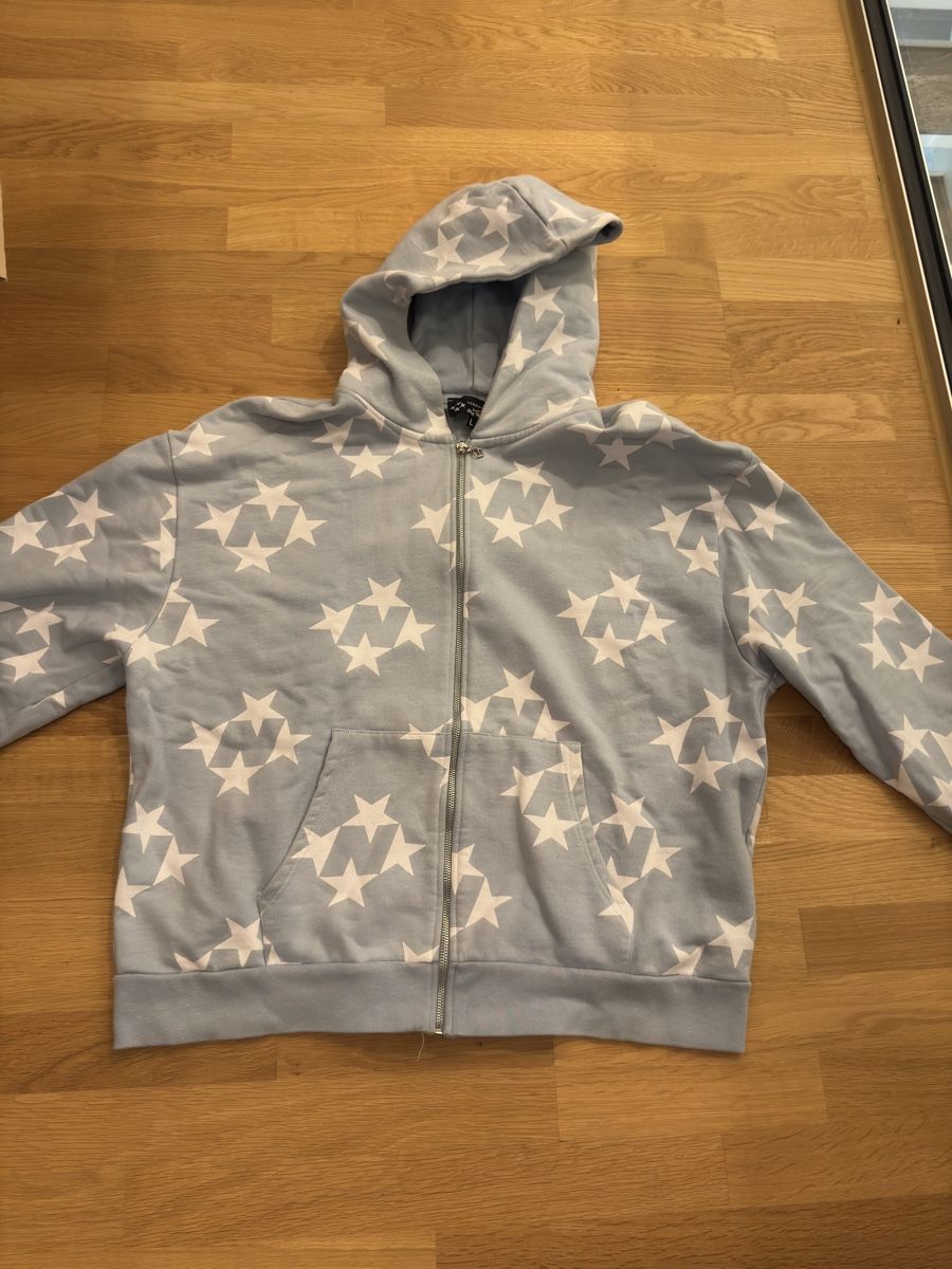 Pulls & Sweat-shirts: 999Based Star Zip Hoodie – D'occasion à Winterthur par 3mi_2kpf