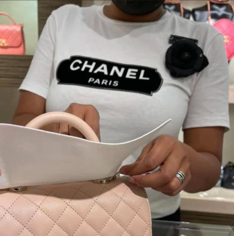 Chanel T-shirt: Chanel T-Shirt NEU – Nuovo e nell'imballaggio originale da Zürich venduto da NNK28 8
