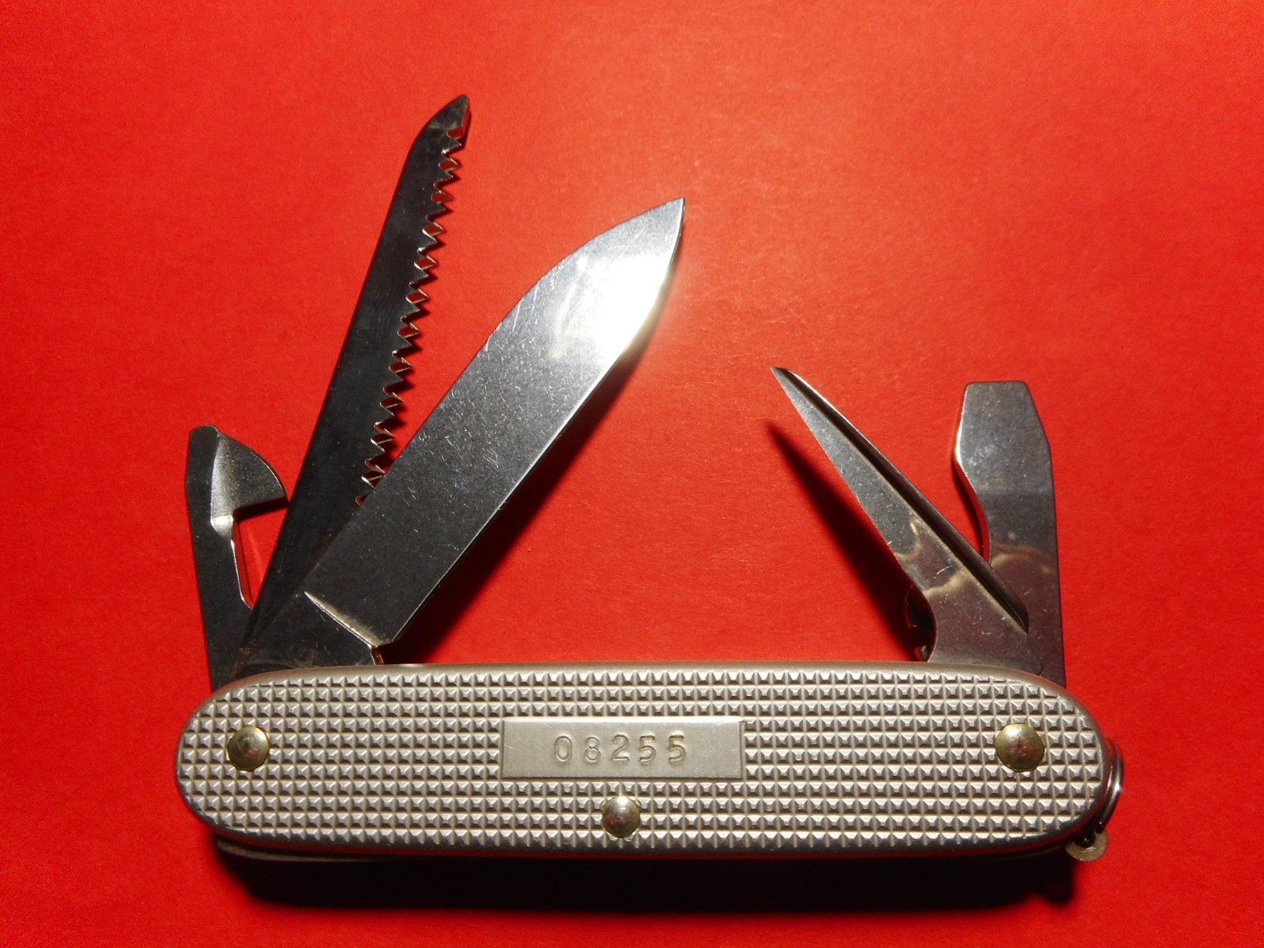 Victorinox Coltelli tascabile: Victorinox  Farmer  OC / Keritrina – Nuovo (secondo la descrizione) da Rotkreuz venduto da Hubbil 1