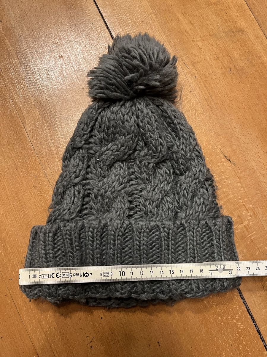 Hüte, Mützen & Caps: Wintermuetze mit Bommel – Gebraucht aus Niederbipp von Wilma_ruh 1