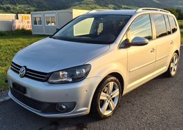 VW Touran 1.6 TDI DSG Highline