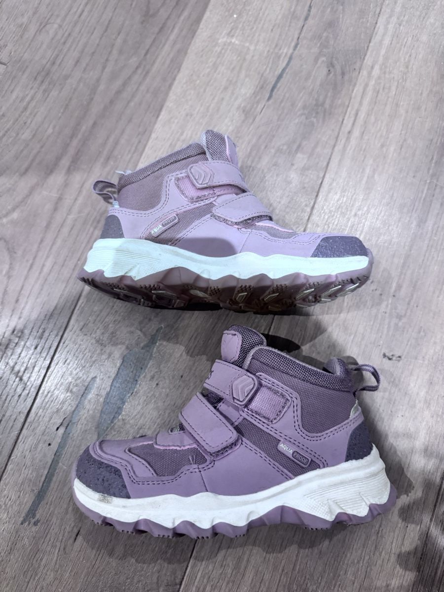 Scarpe per ragazze: Trollkids Lilac Boots Size 27 – Usato da Zug venduto da axx3l 3