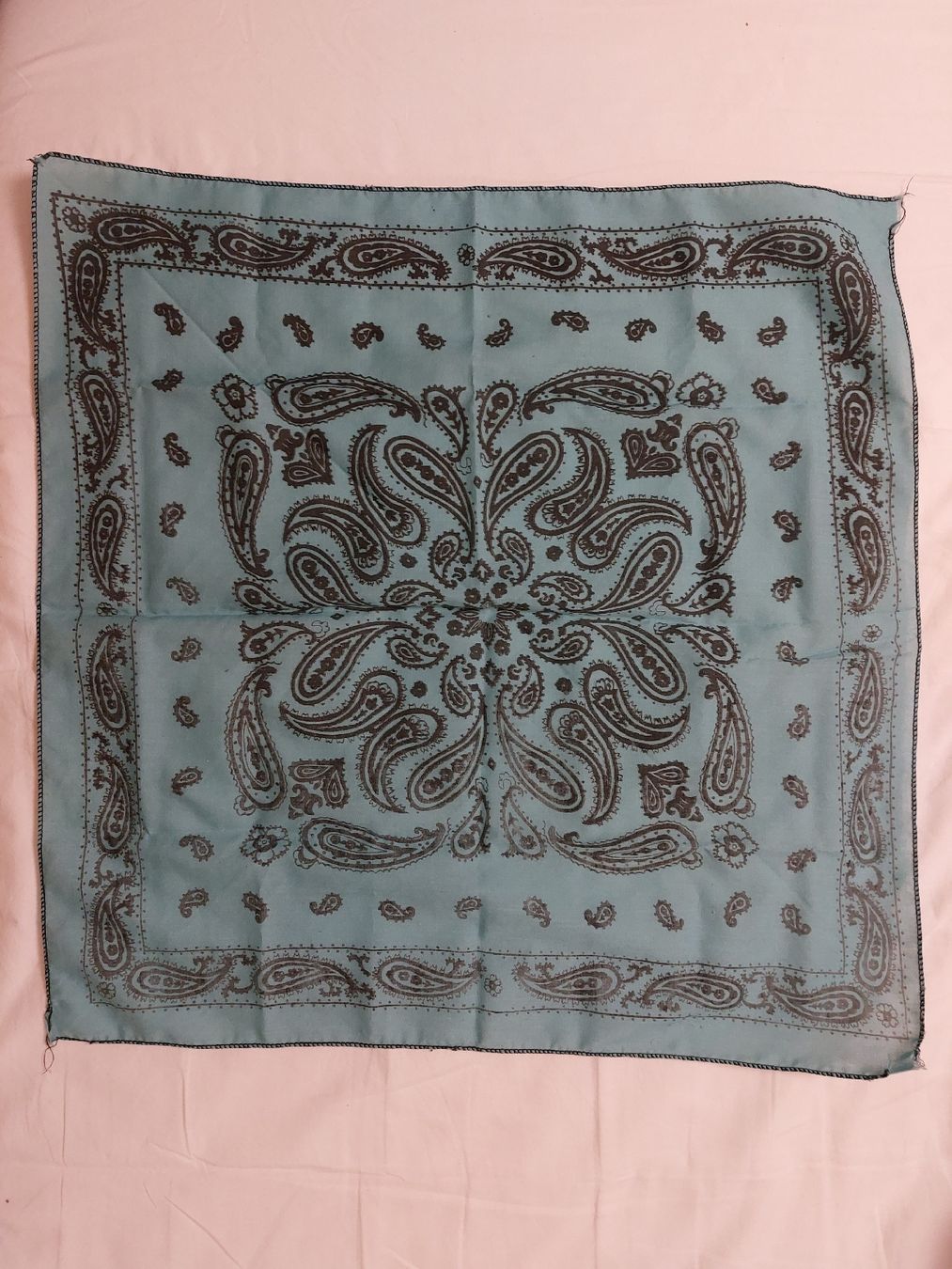 Altro in  Abbigliamento & Accessori: Nikkituch Bandana Blau / Schwarz – Nuovo (secondo la descrizione) da Meilen venduto da RemyCo. 1
