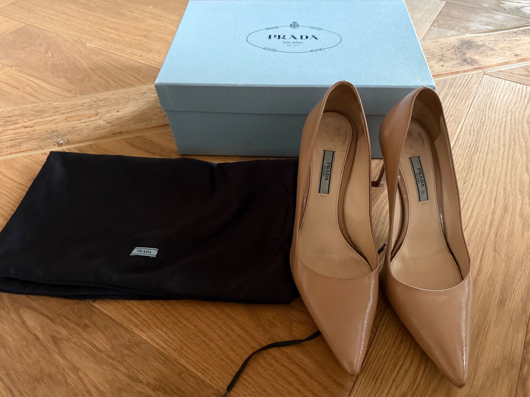 Prada Scarpe da donna: Prada Pumps Gr. 38, nude Lackleder – Usato da Horgen venduto da tsp_qr5b