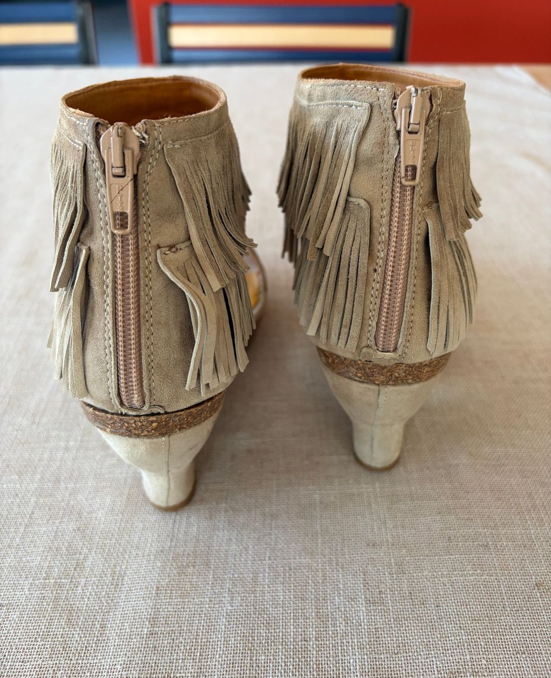 Scarpe da donna: Lustige Sandalen mit Fransen – Usato da Winterthur venduto da anello13 2