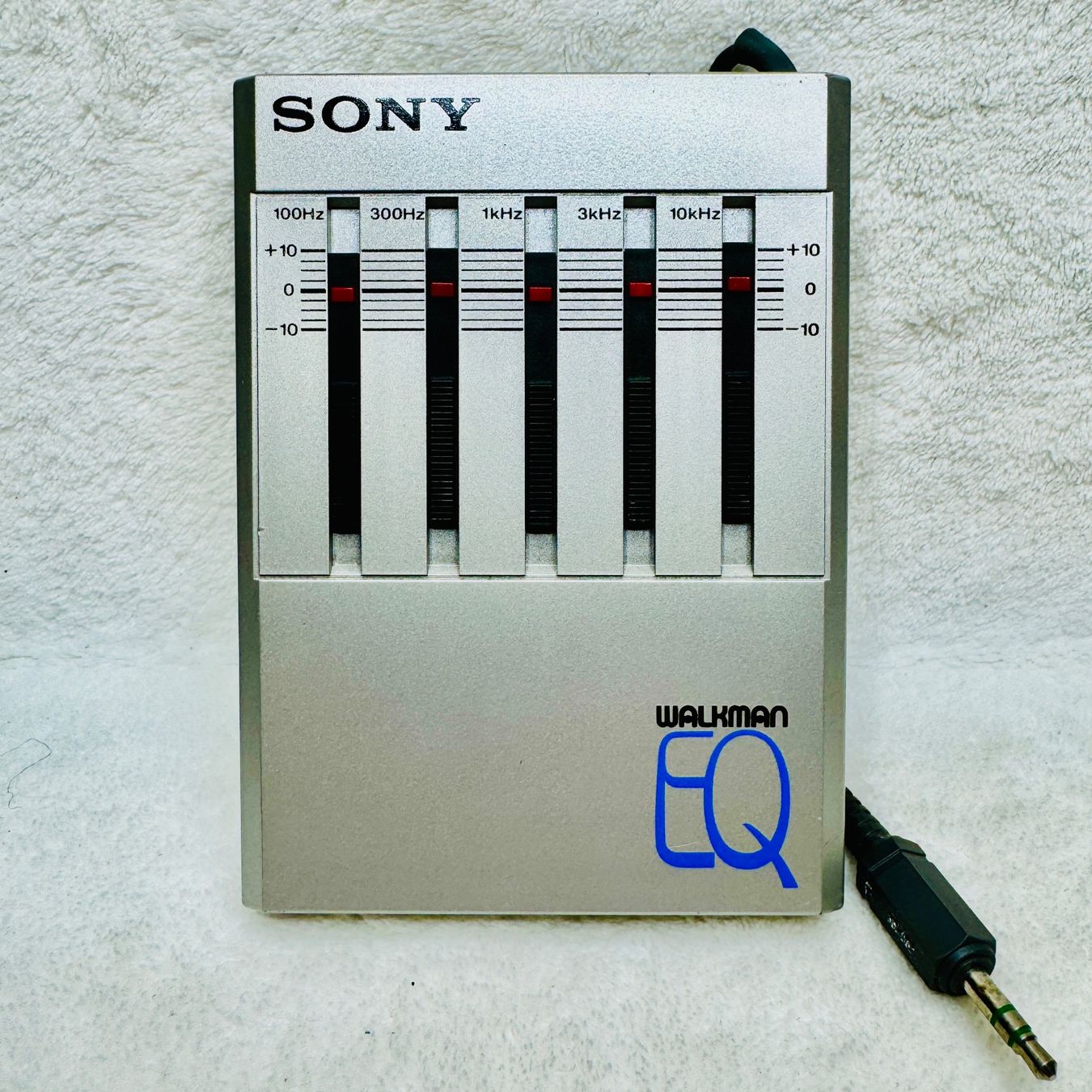 Sony Equalizzatori: Sony SEQ-50 Walkman stereo graphic equalizer silber #250 – Usato da Vorderthal venduto da WalkmanClinic 1