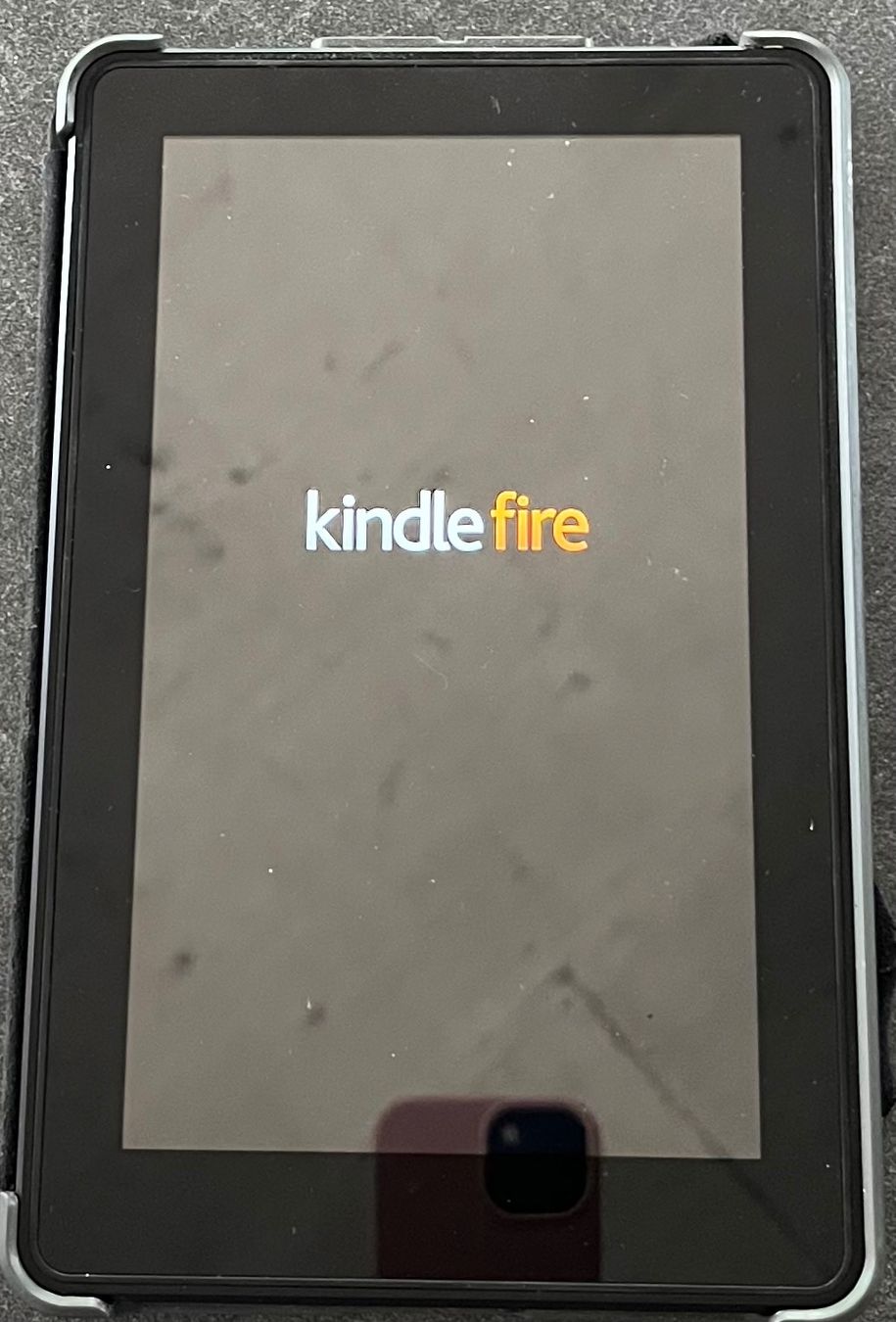 Amazon Tablet PC: Amazon Kindle Fire Tablet Modell D01400 schwarz gebraucht – Gebraucht aus Uetikon am See von PlanetMC