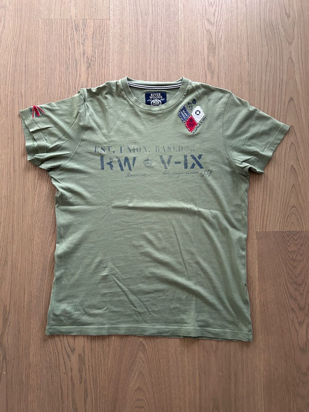T-shirt: River Woods T-shirt S-M – Usato da Erlenbach ZH venduto da Syssi_C