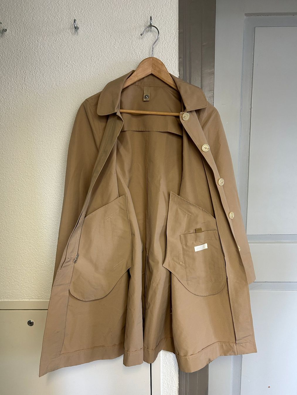 Arket Cappotti: Arket Trenchcoat DE 36 – Usato da Zürich venduto da ins_w679 2