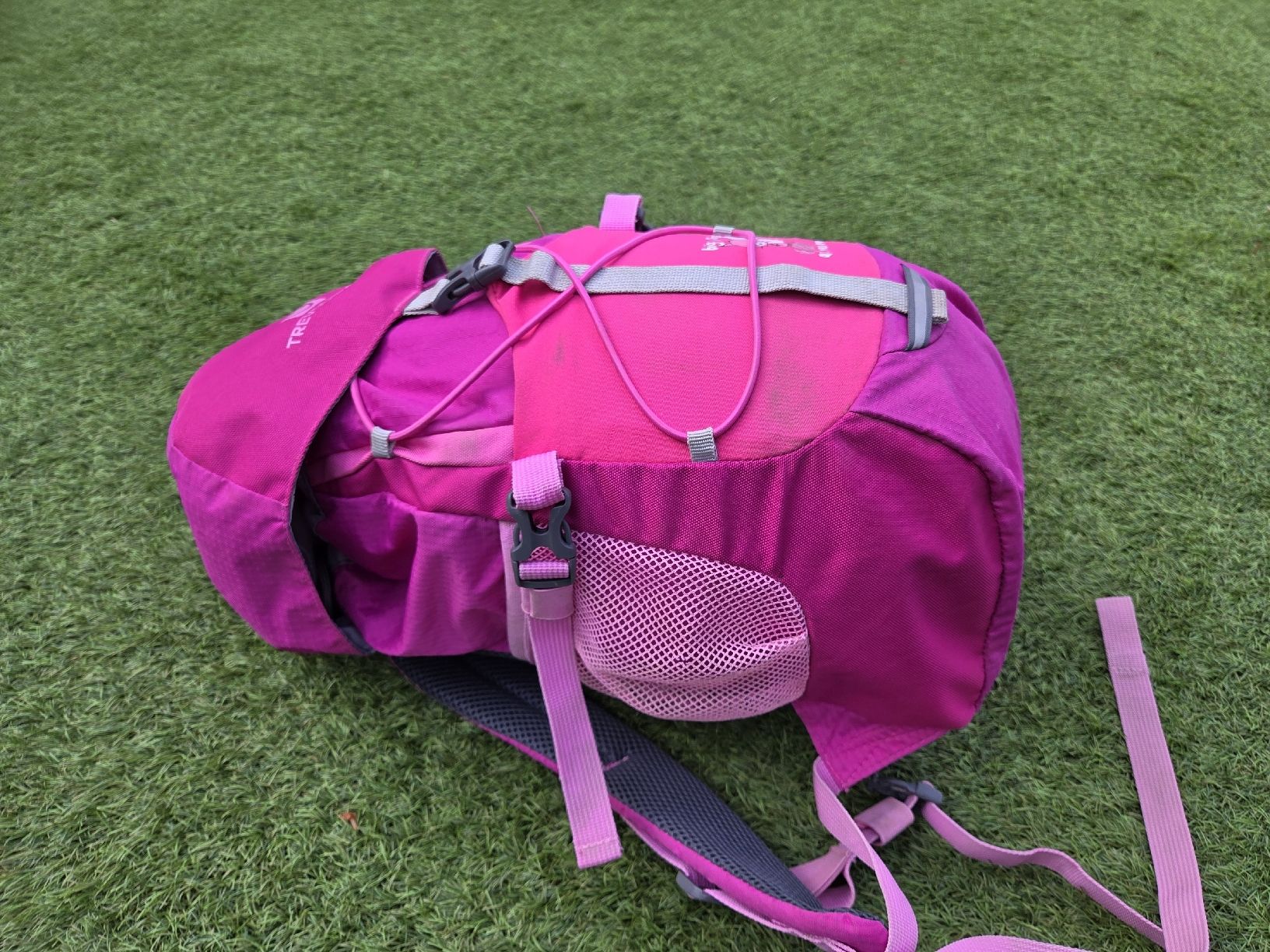 Borse & Zaini: Kinderrucksack Trekking Rucksack Pink/Lila – Usato da Humlikon venduto da Groovy5 5