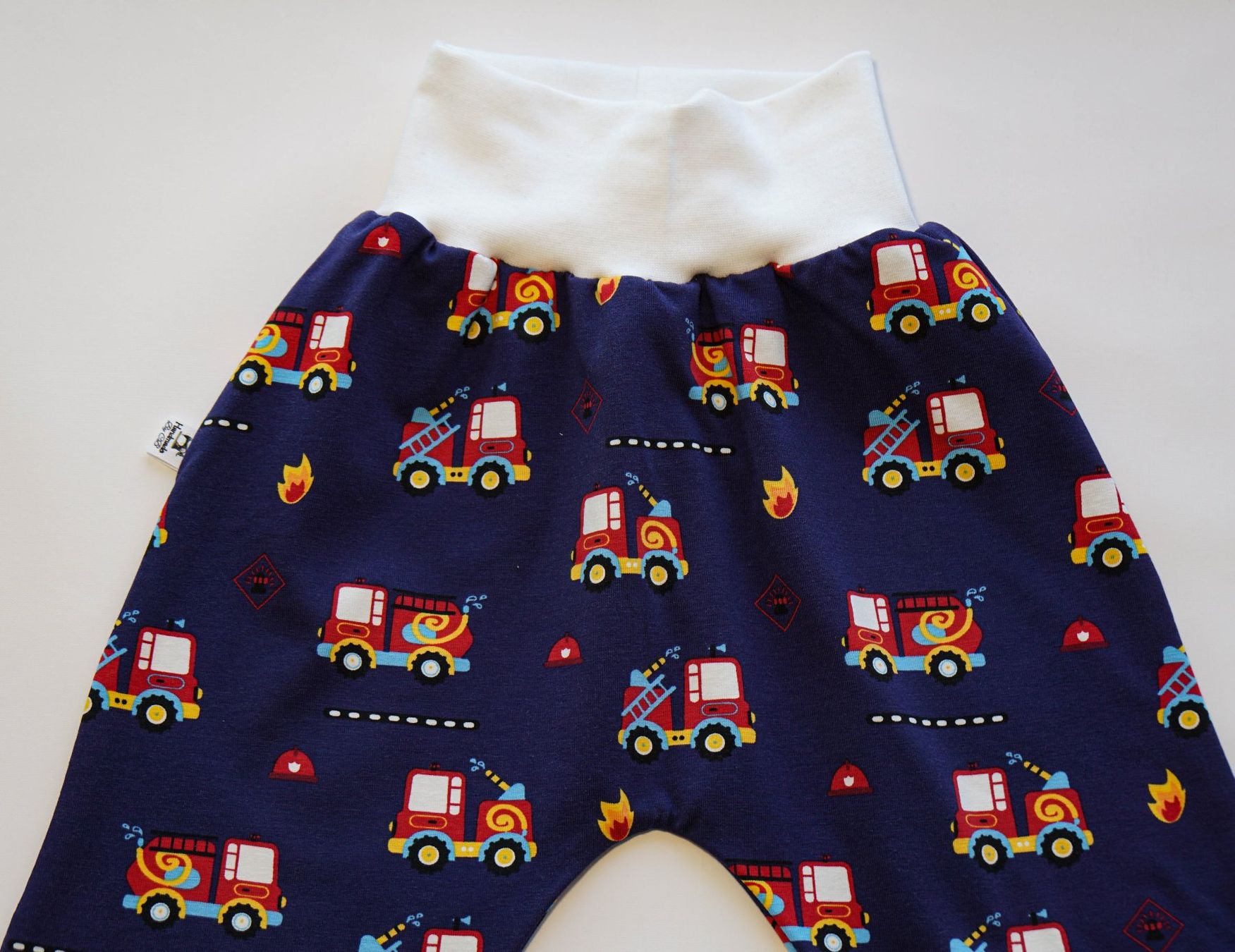 Pantaloni: Pumphose mit Feuerwehrauto 92/98 NEU – Nuovo e nell'imballaggio originale da Zürich venduto da sambaum 2