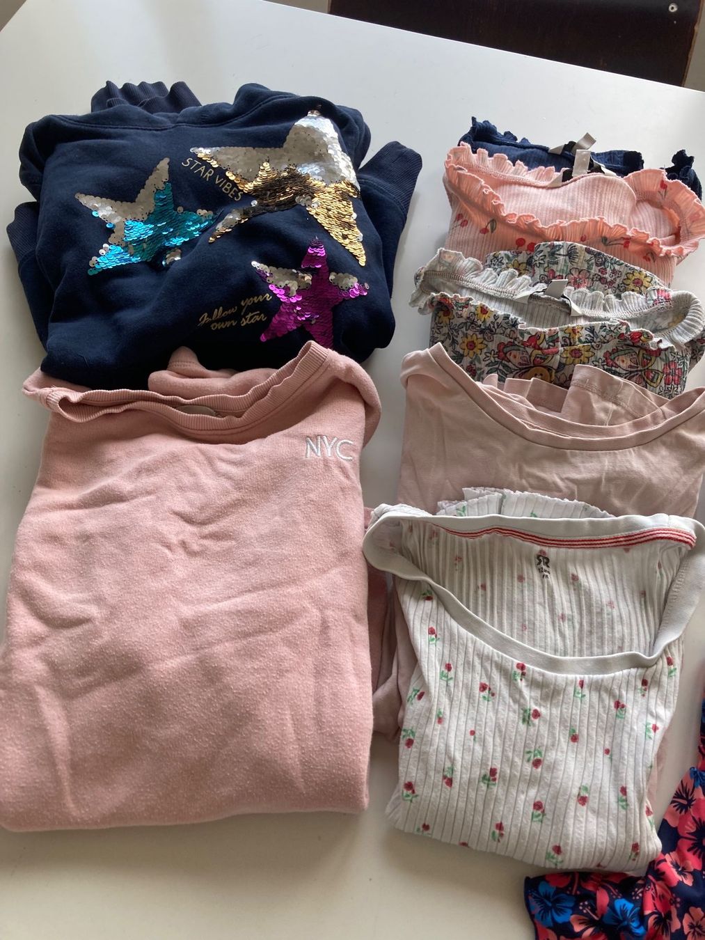 Lotti & Set di vestiti: Kleiderpaket Mädchen, Grösse 152/158 – Usato da Zürich venduto da Mosara 1
