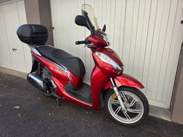 Honda SH300