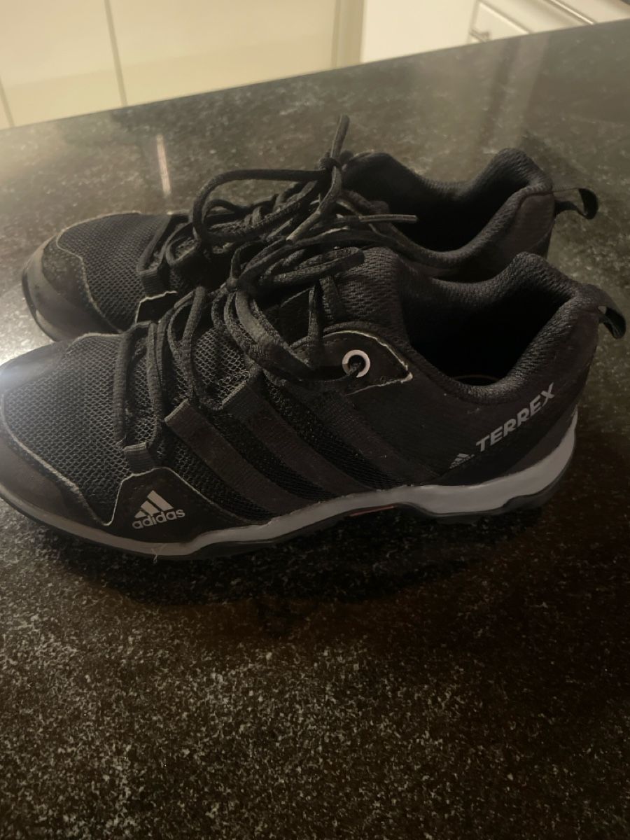 Adidas Scarpe per ragazzi: Knabenboots Adidas Terrex – Usato da Zizers venduto da Hallab