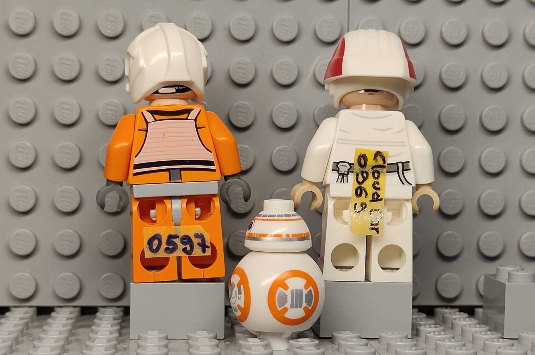 Lego Kit di costruzioni: Lego Star Wars - Snowspeeder / BB-8 / Cloud Car Pilot – Nuovo (secondo la descrizione) da Arconciel venduto da breakout103 1