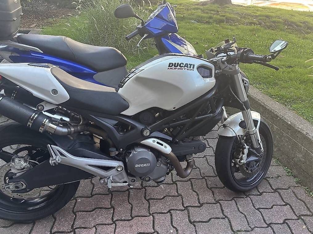 Strada: ducati monster 696 – Usato da Aurigeno venduto da RICCARDO013