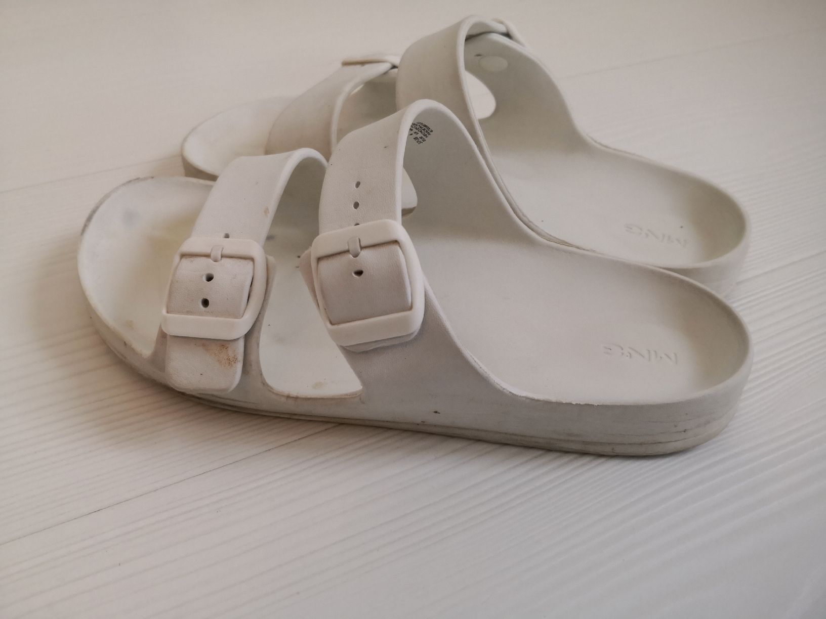 Mango Scarpe da donna: 🤩MANGO PLASTIK SANDALEN WEISS – Usato da Olten venduto da Naja-Twins-Twins 3
