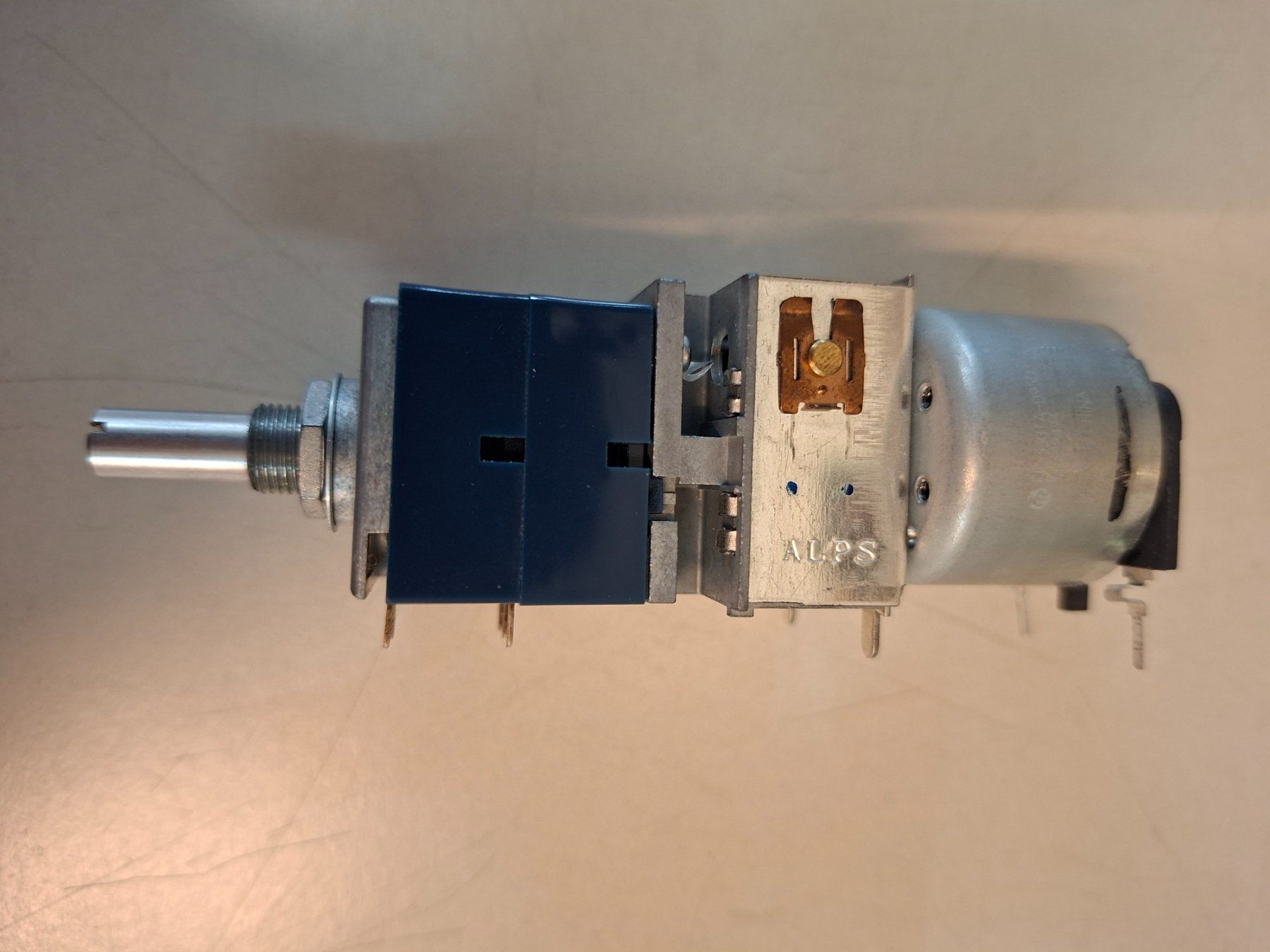 Componenti elettronici: Potenziometer mit Motor – Nuovo (secondo la descrizione) da Niedergösgen venduto da piccorx5 5