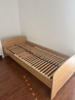 Schönes Einzelbett inkl. verstellbarem Mediflex Lattenrost