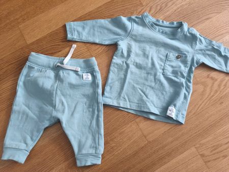 Baby Trainer hellblau Gr. 62