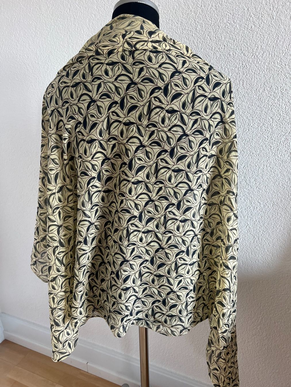 Colora Foulards & écharpes: Colora Schal, 30% Seide, Hellgelb, NEU – Neuf (Voir description) à Worb par farben20zauber 1