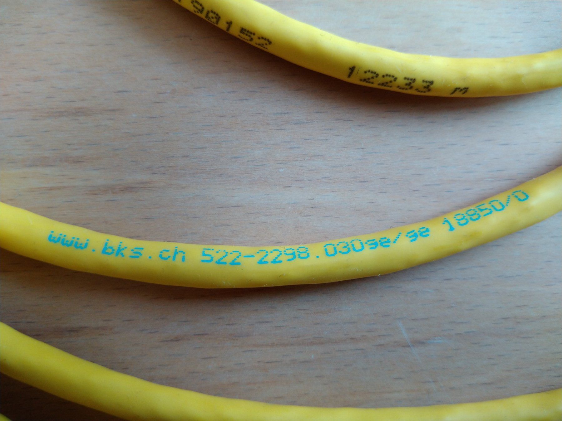 BKS Cavi: BKS Homenet Gigabit Ethernet Patchkabel 3 m lang, gelb – Usato da Winznau venduto da Cassjopaya 2