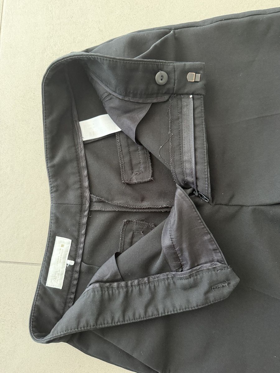 Zara Pantaloni: Elegante Stoffhose Zara – Usato da Härkingen venduto da ana.bb 1