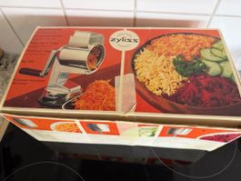 Zyliss Haushaltsraffel No 132 mit Zubehoer in Originalbox