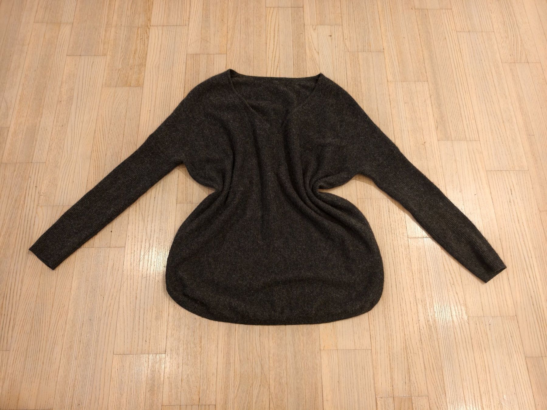 Pullover & Sweatshirts: Pullover Tunika 100% Kaschmir Gr. 38-40 Grau – Gebraucht aus Berg TG von Persefona