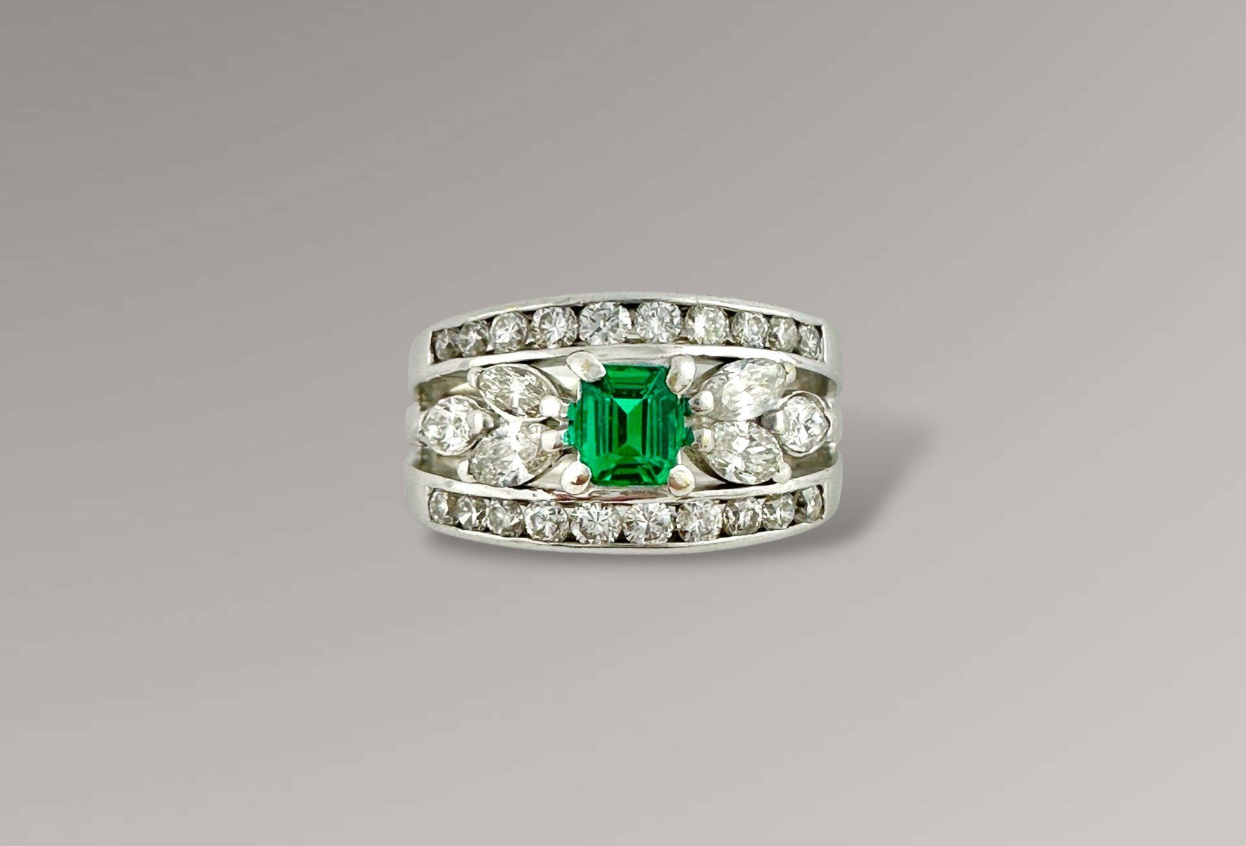 Anelli: FRISCHKNECHT, St. Gallen, Smaragd - Diamant - Ring – Usato da Zuzwil SG venduto da artimmo 5