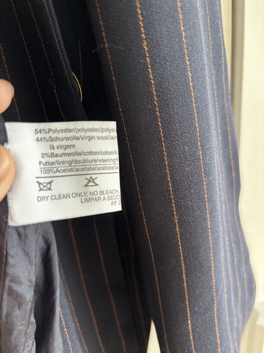 Completi: Dress suit – Nuovo (secondo la descrizione) da Confignon venduto da Second_Hand_Ch 5
