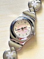 Swatch Damenuhr Silberfarben guter Zustand 40 Zeichen