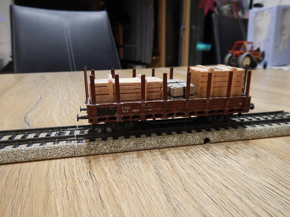 Modellini di ferrovie: Eisenbahngüterwagen – Usato da Frutigen venduto da Tony1813