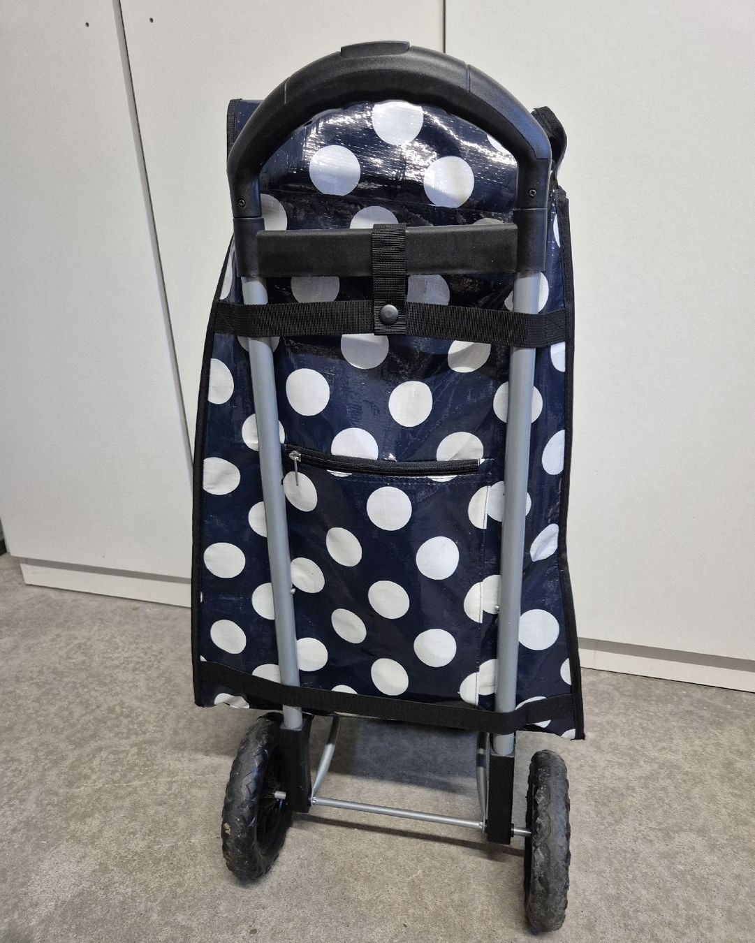 Ikea Family Einkaufstrolley mit Pnktli-Design - Neuwertig! (Gebraucht) in  Kollbrunn fr CHF 8  nur Abholung auf Ricardo kaufen