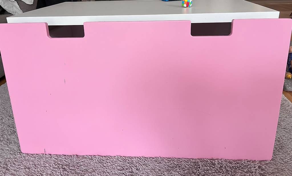 Truhen: Ikea Truhe, rosa Front – Gebraucht aus Zürich von Snicole