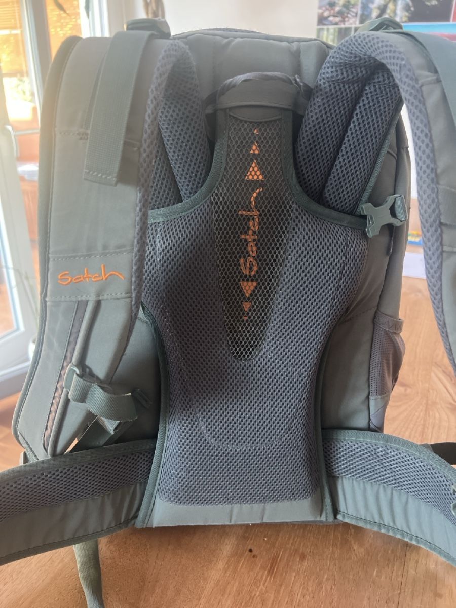 Satch Kindertaschen: Rucksack Satch grau orange Junge  gebraucht – Gebraucht aus Bütschwil von whales444 3
