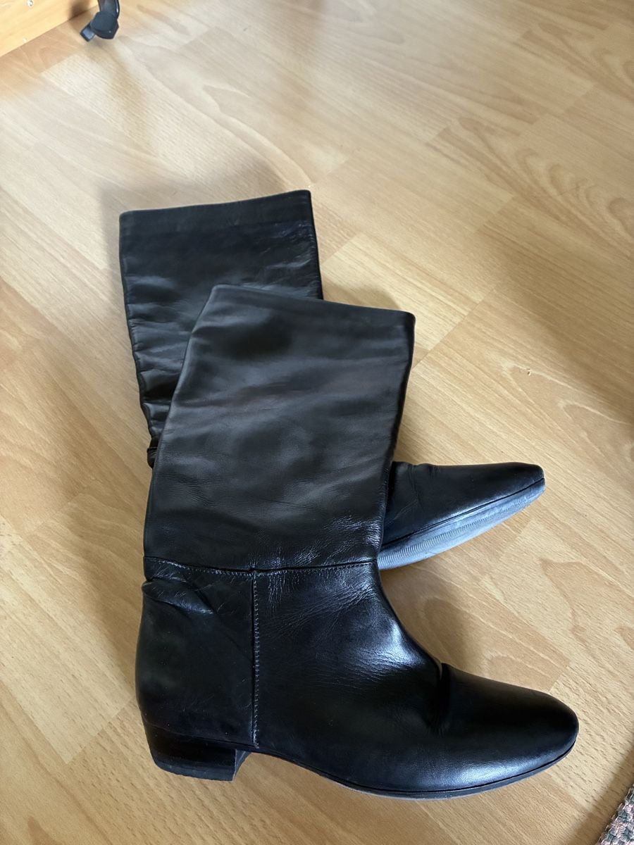 Navyboot Scarpe da donna: Bottes Navyboot en cuir noir, taille 36 – Usato da Biel/Bienne venduto da Lianumi