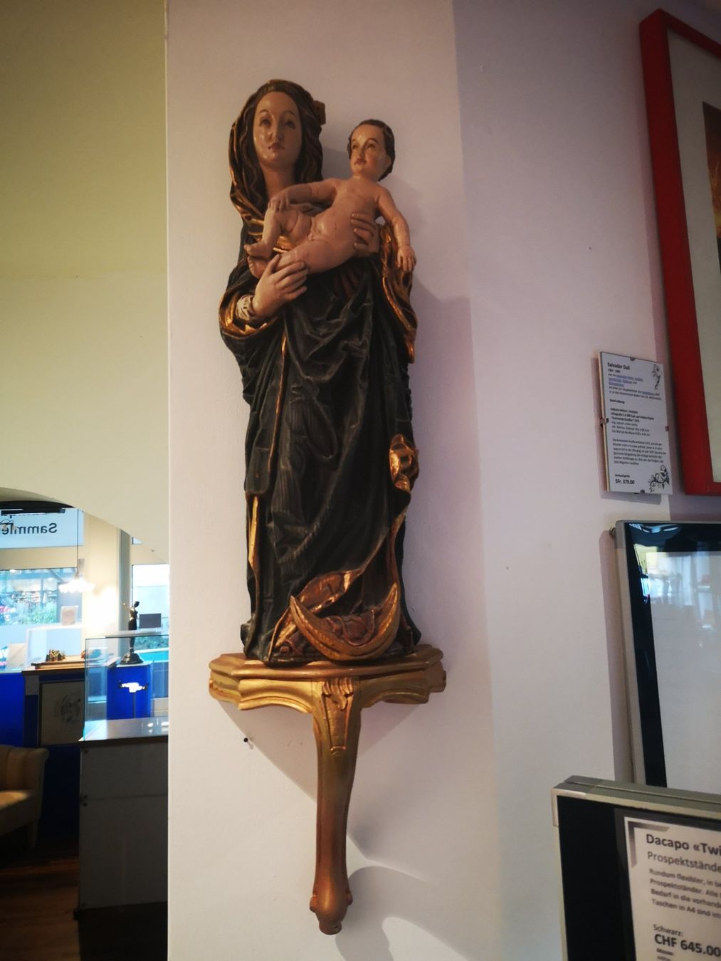 Statuette: Marienfigur mit Kind Holz geschnitzt – Usato da Kreuzlingen venduto da Schomi5 1