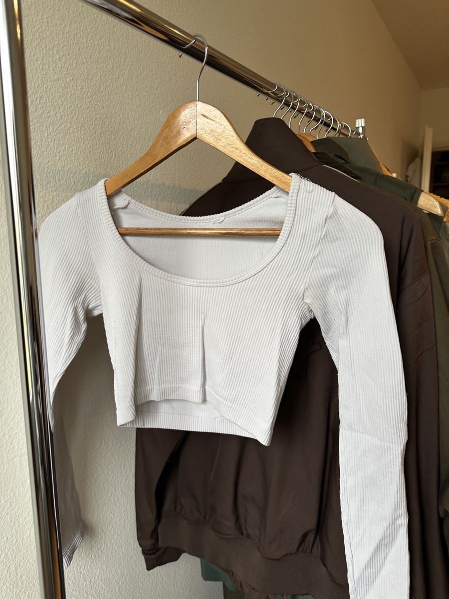Top: Top XS/S – Usato da Winterthur venduto da nic_r7kj