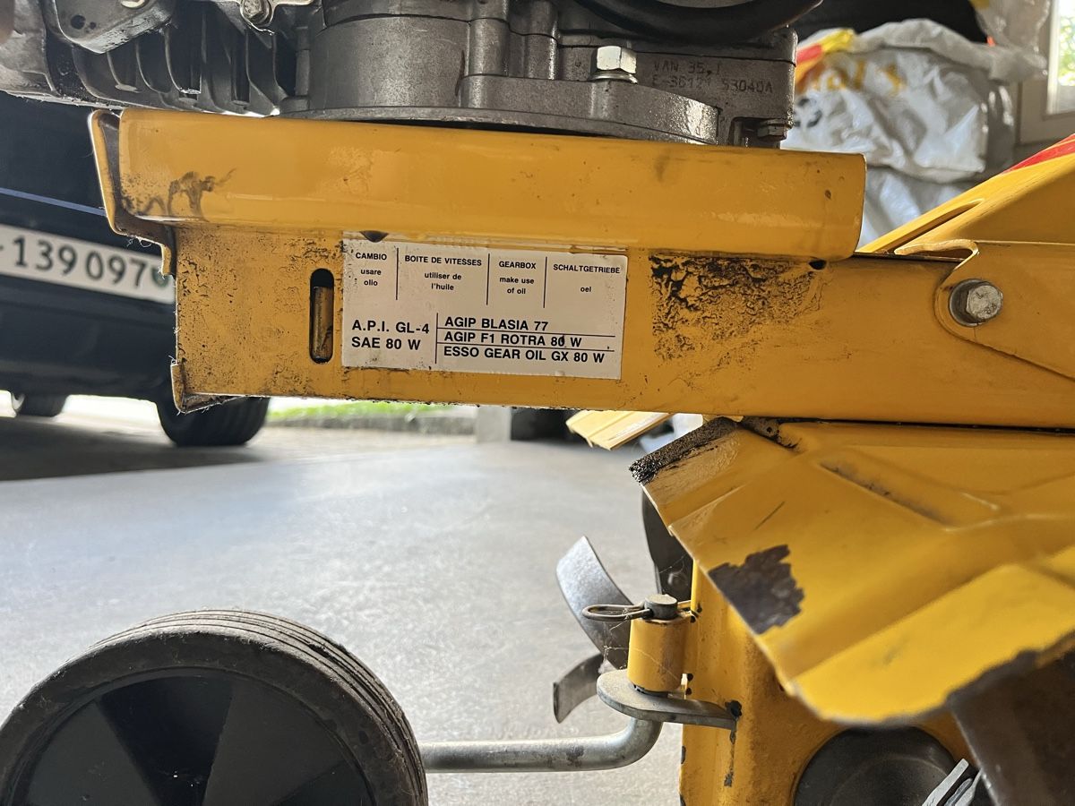 Tutte le macchine: Benzinmotor Bodenhacke – Usato da Kirchberg SG venduto da dav_76bl 1