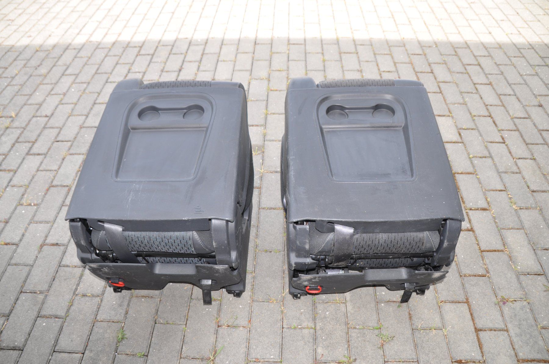 Renault Tutti pezzi di ricambio auto: 2 Renault Espace 4 Sitze – Usato da Reinach AG venduto da RSi 2